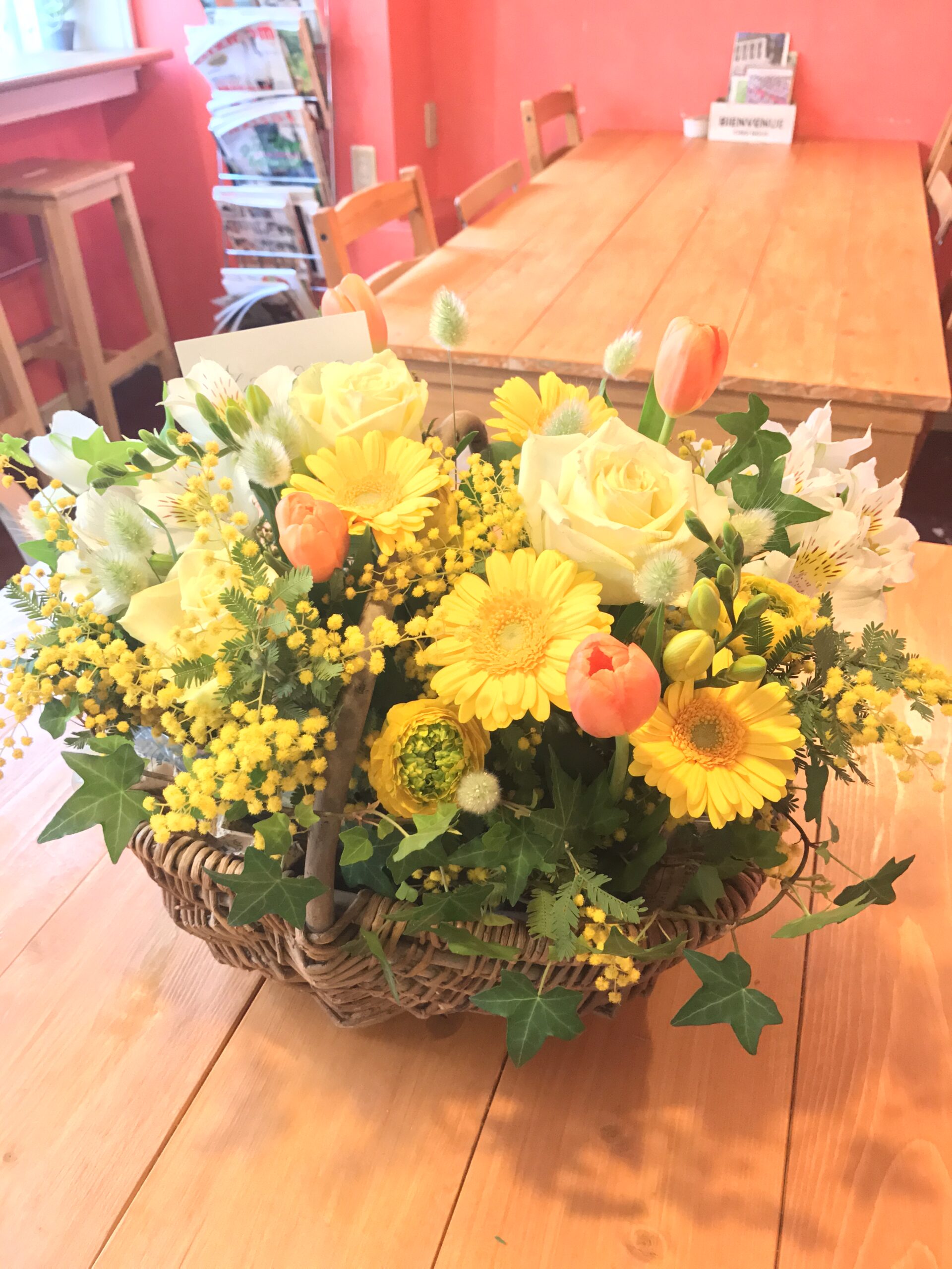 新横浜周辺　美容室開店祝いの花ギフト